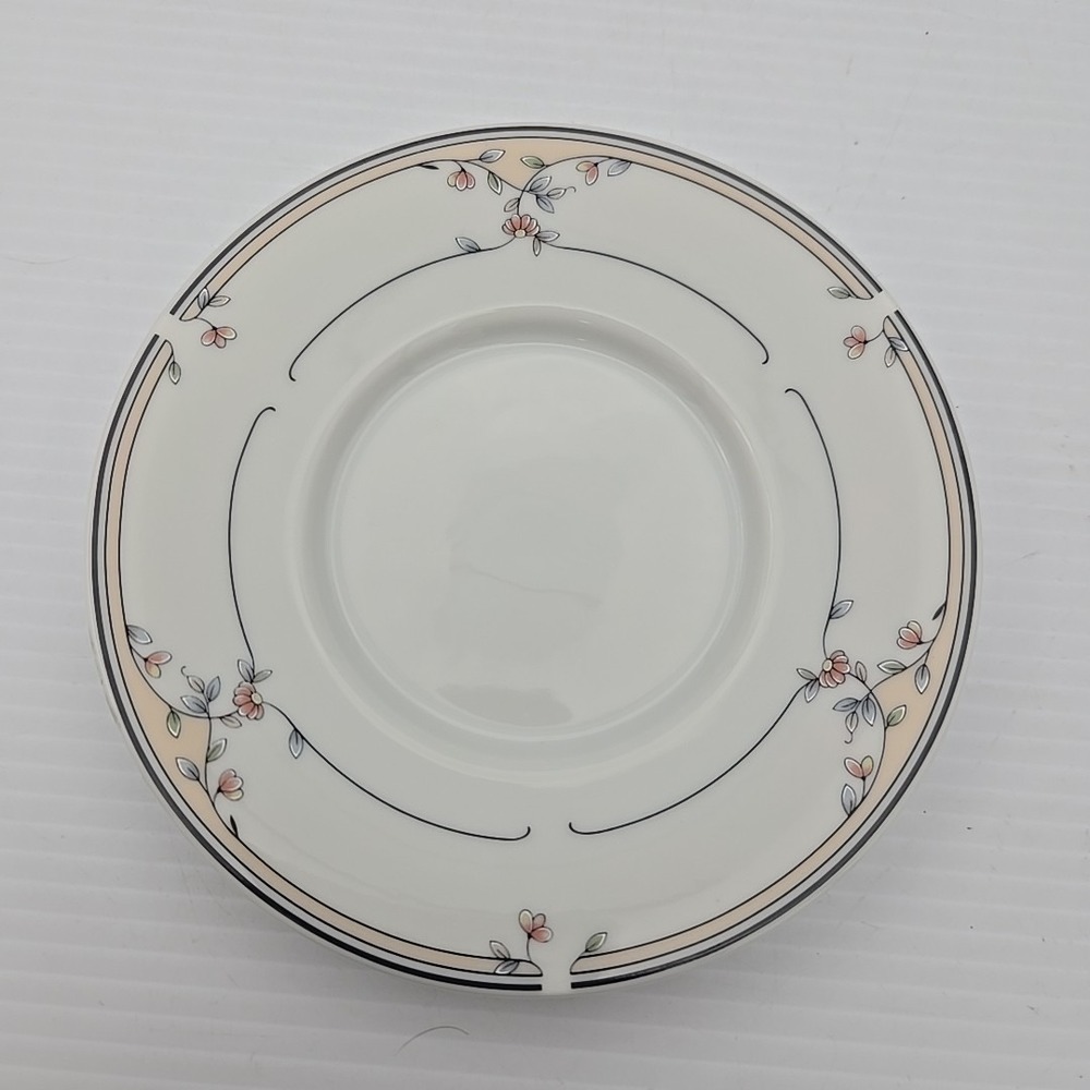 Brand New -‎ Used Princess House Heritage Blossom Saucer 6" Plate
